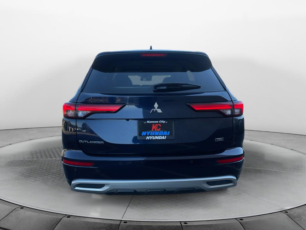 2022 Mitsubishi Outlander SEL photo 4