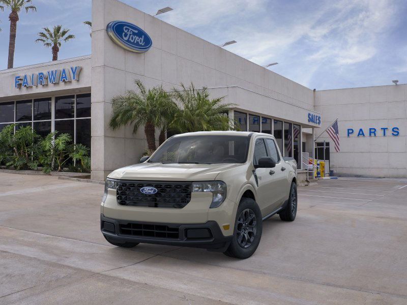 2025 Ford Maverick XLT photo 2