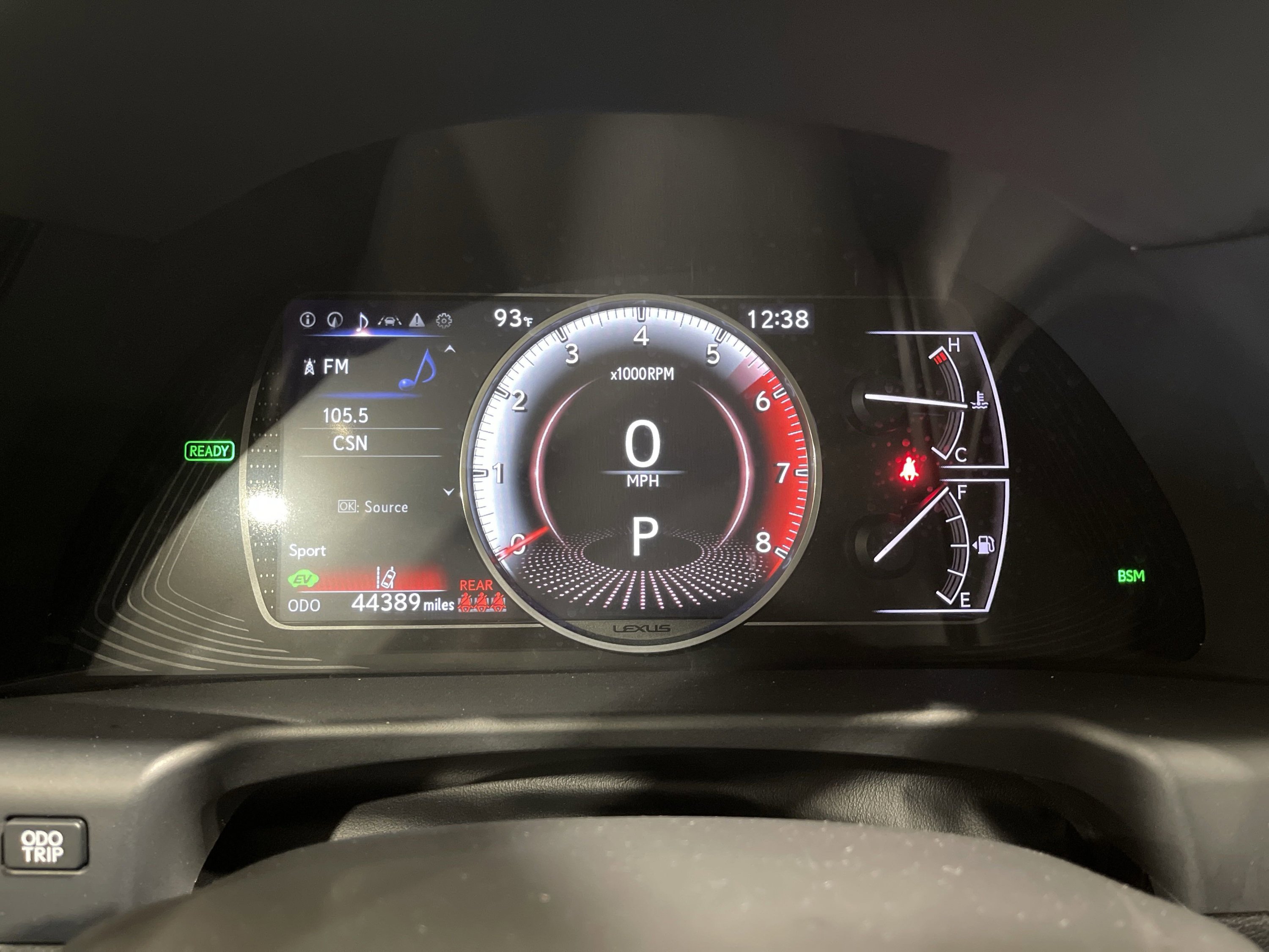 2022 Lexus ES 300h photo 12