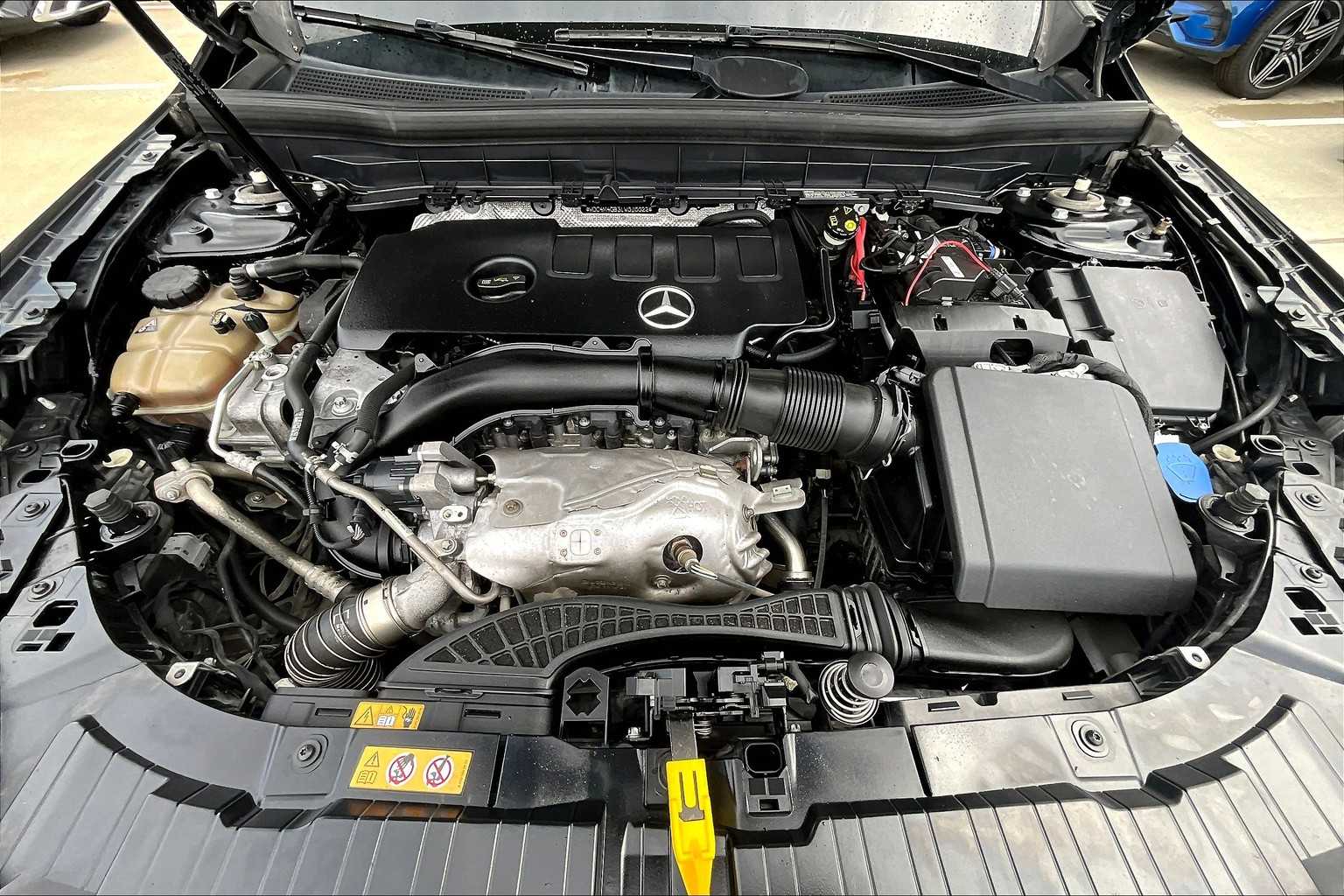 2020 Mercedes Benz GLB 250 photo 25