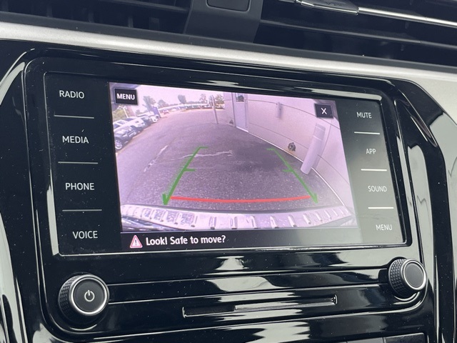 2022 Volkswagen Passat 2.0T SE photo 7