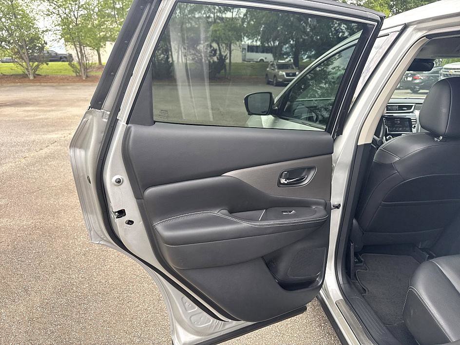2024 Nissan Murano SL photo 9
