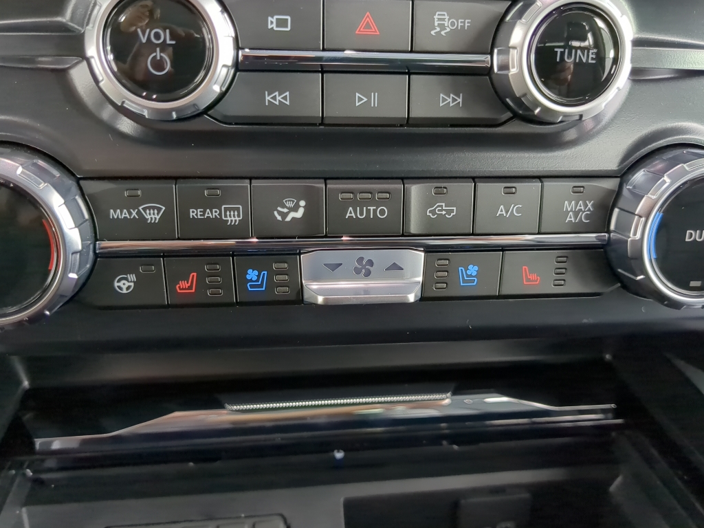 2026 Ford F-250 Lariat photo 16