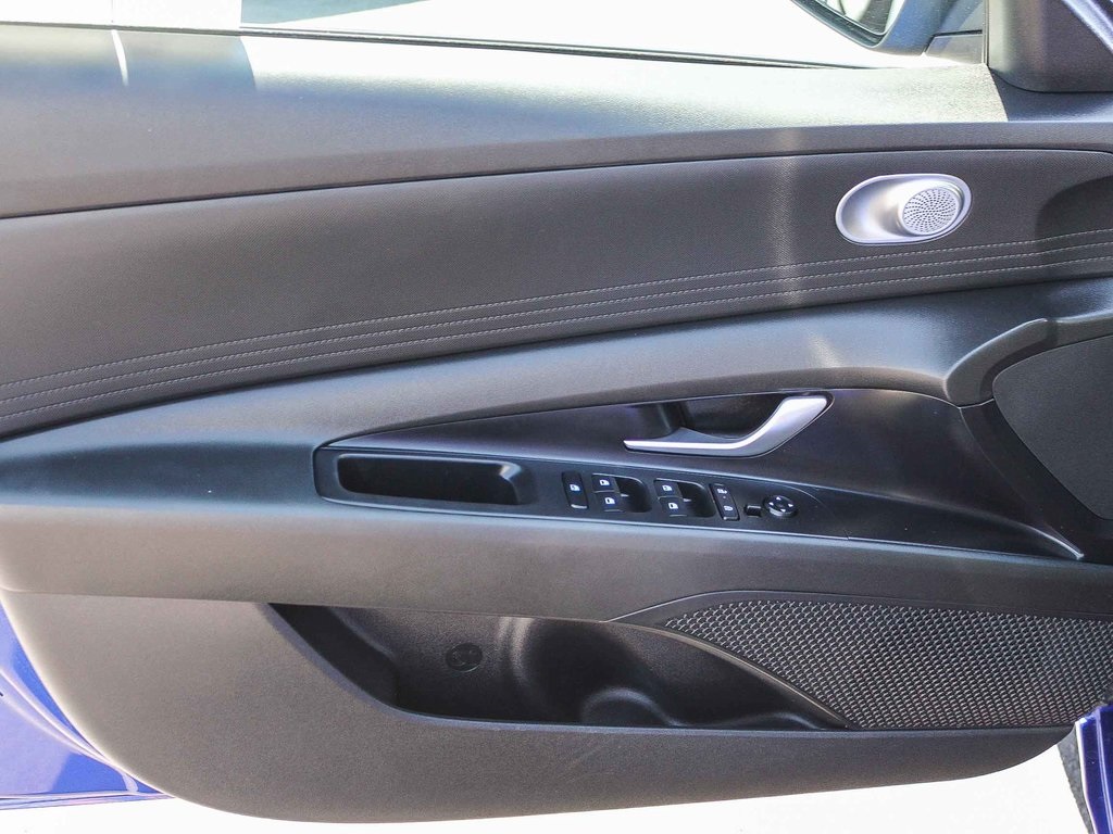 2024 Hyundai Elantra SEL photo 20