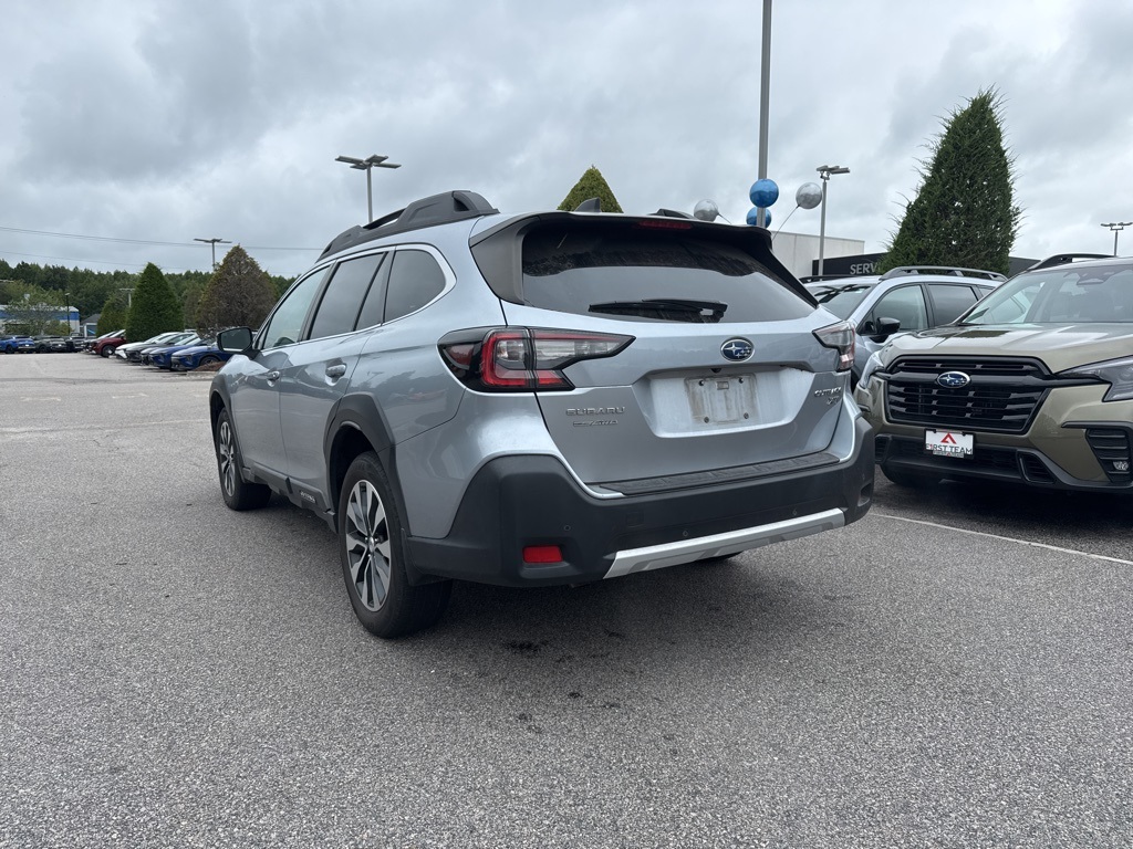 2023 Subaru Outback Limited XT photo 2