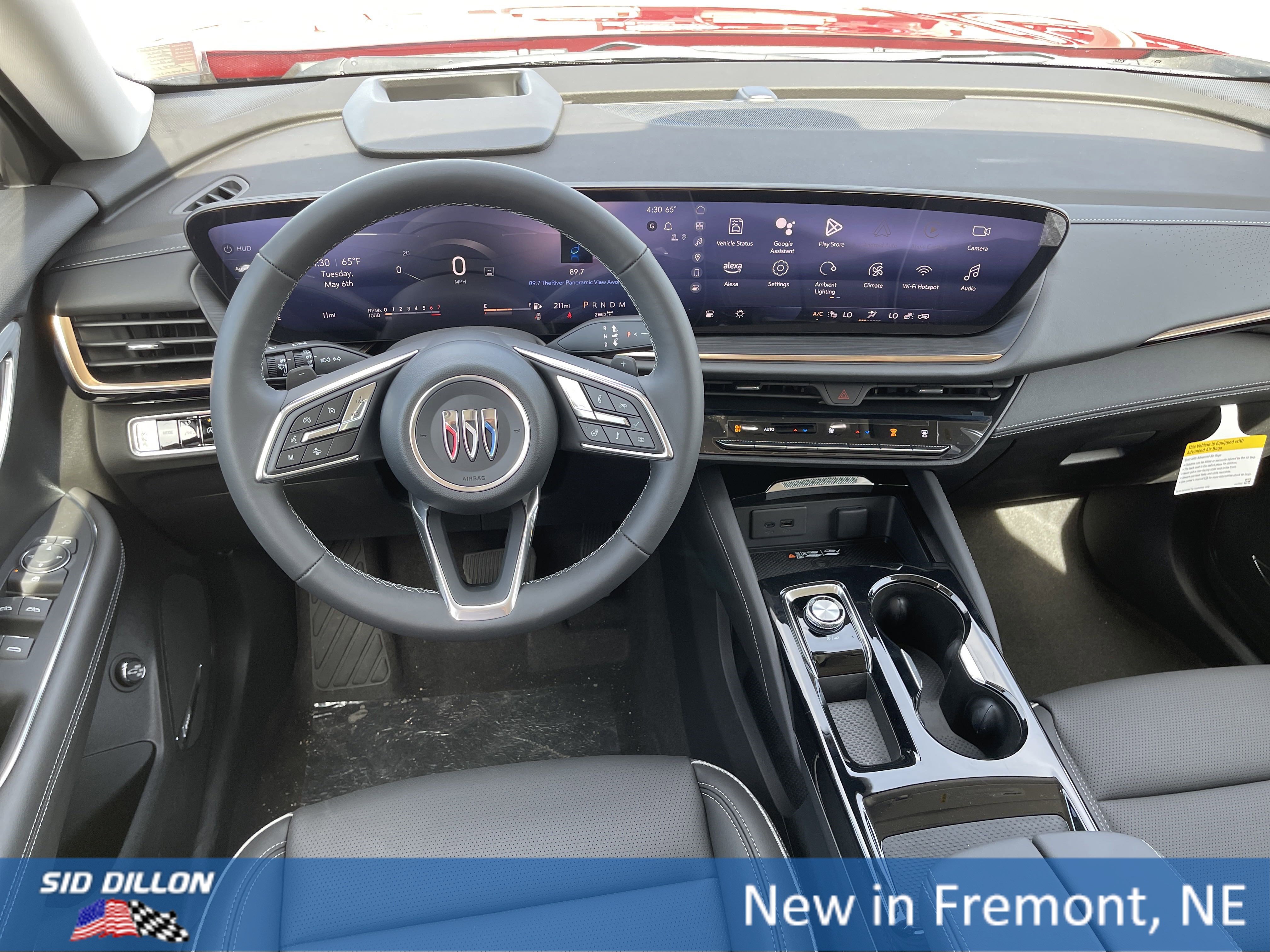 2025 Buick Envision Avenir photo 2