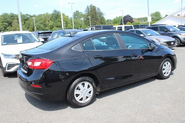 2017 Chevrolet Cruze LS photo 22
