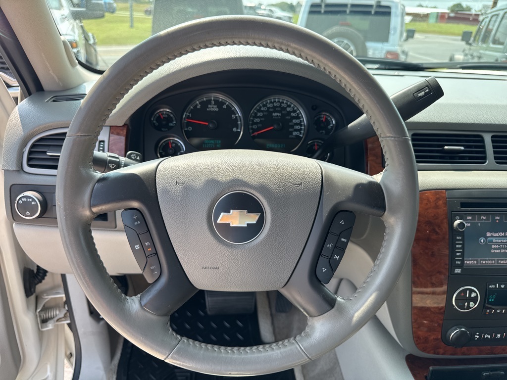 2008 Chevrolet Avalanche LTZ photo 49