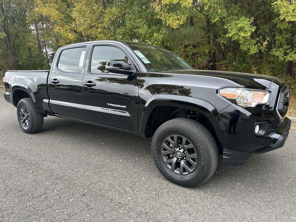 2023 Toyota Tacoma SR5 photo 2