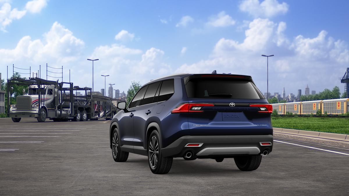 2026 Toyota Grand Highlander Hybrid MAX Platinum AWD photo 5
