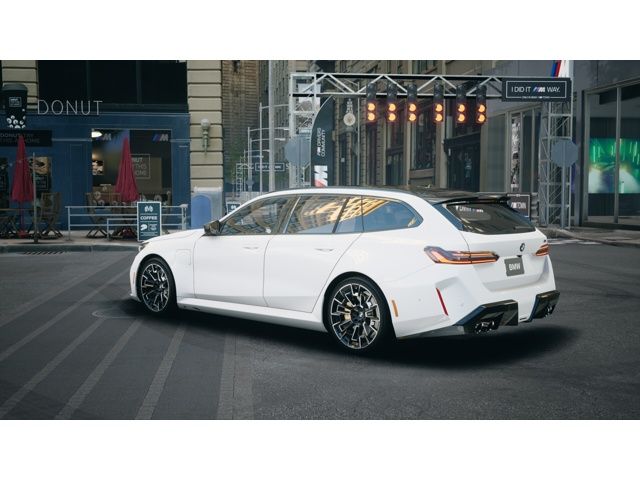 2026 Bmw M5 5 Touring photo 2