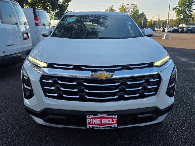 2026 Chevrolet Equinox LT photo 2