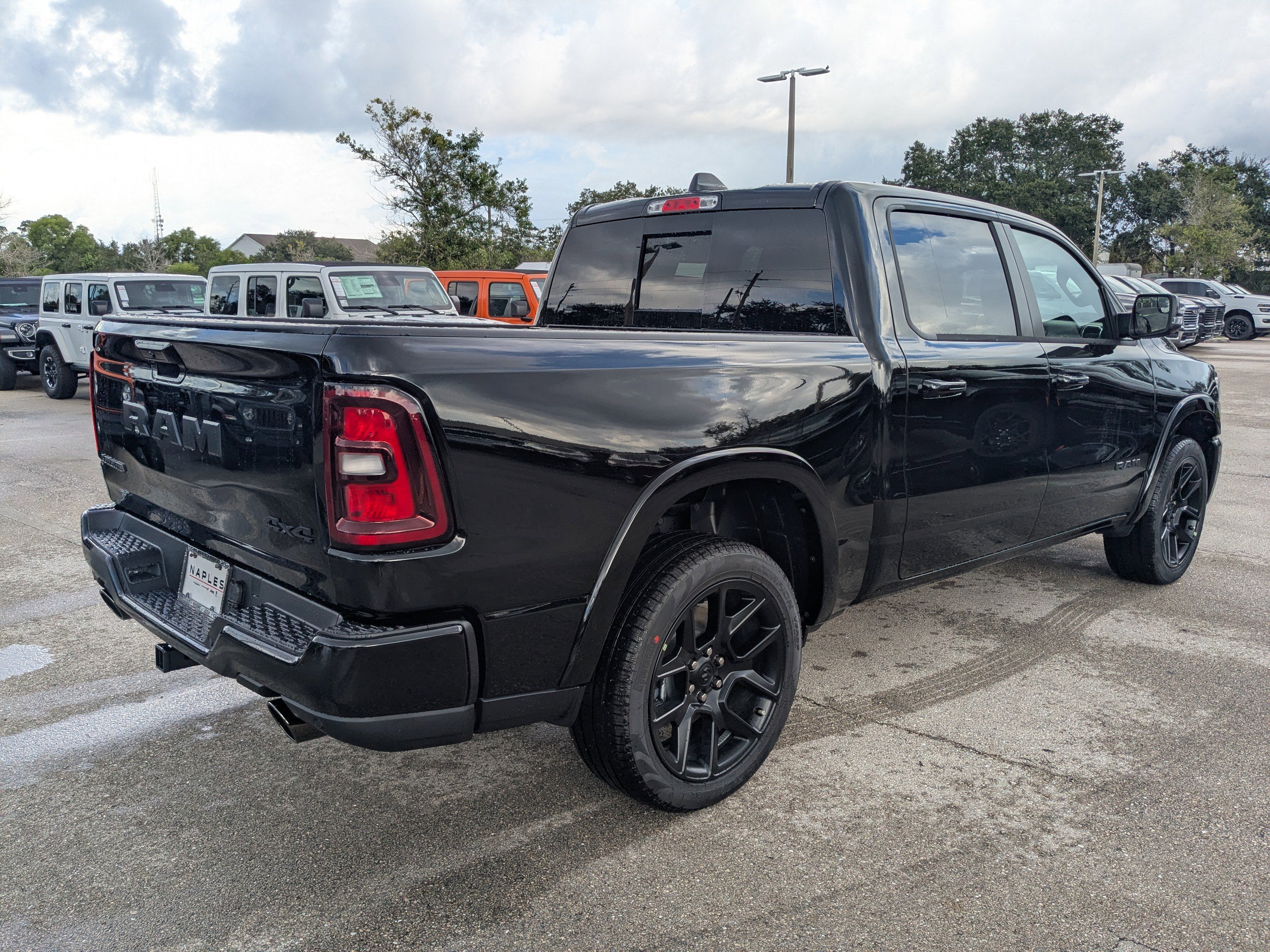 2026 Ram 1500 Laramie photo 4