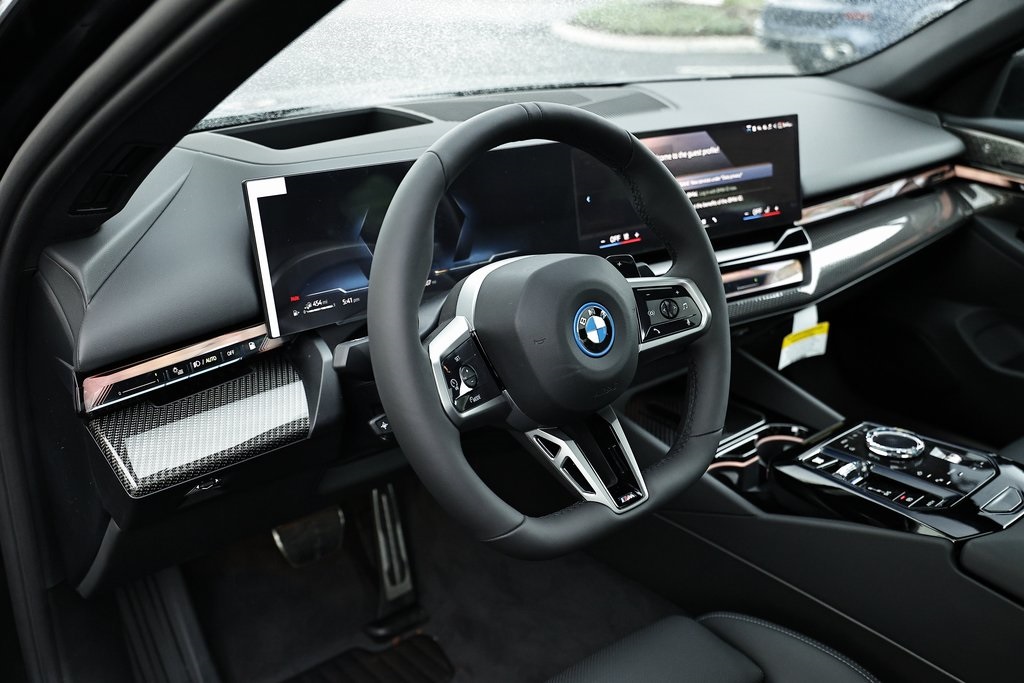 2026 Bmw 550e xDrive photo 18