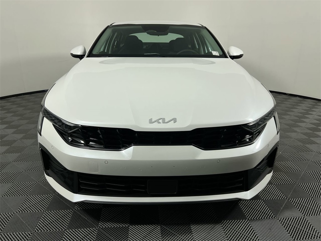 2025 Kia K5 LXS photo 8