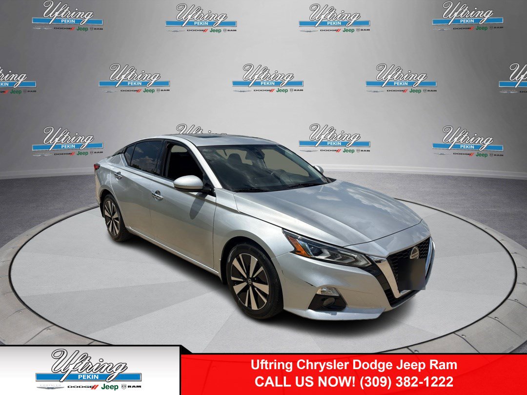 2022 Nissan Altima SL's photo
