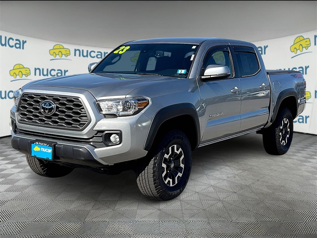 2023 Toyota Tacoma TRD Off-Road photo 3