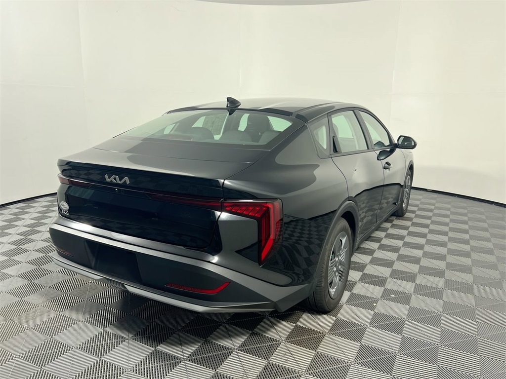 2025 Kia K4 LX photo 2