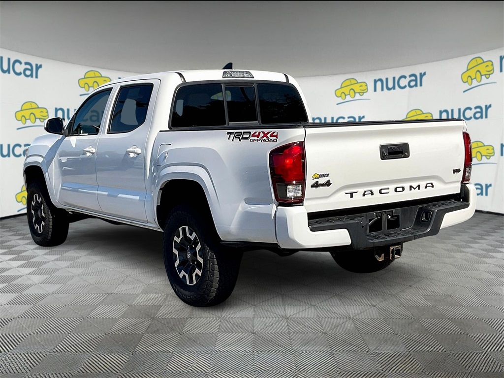 2020 Toyota Tacoma SR photo 4