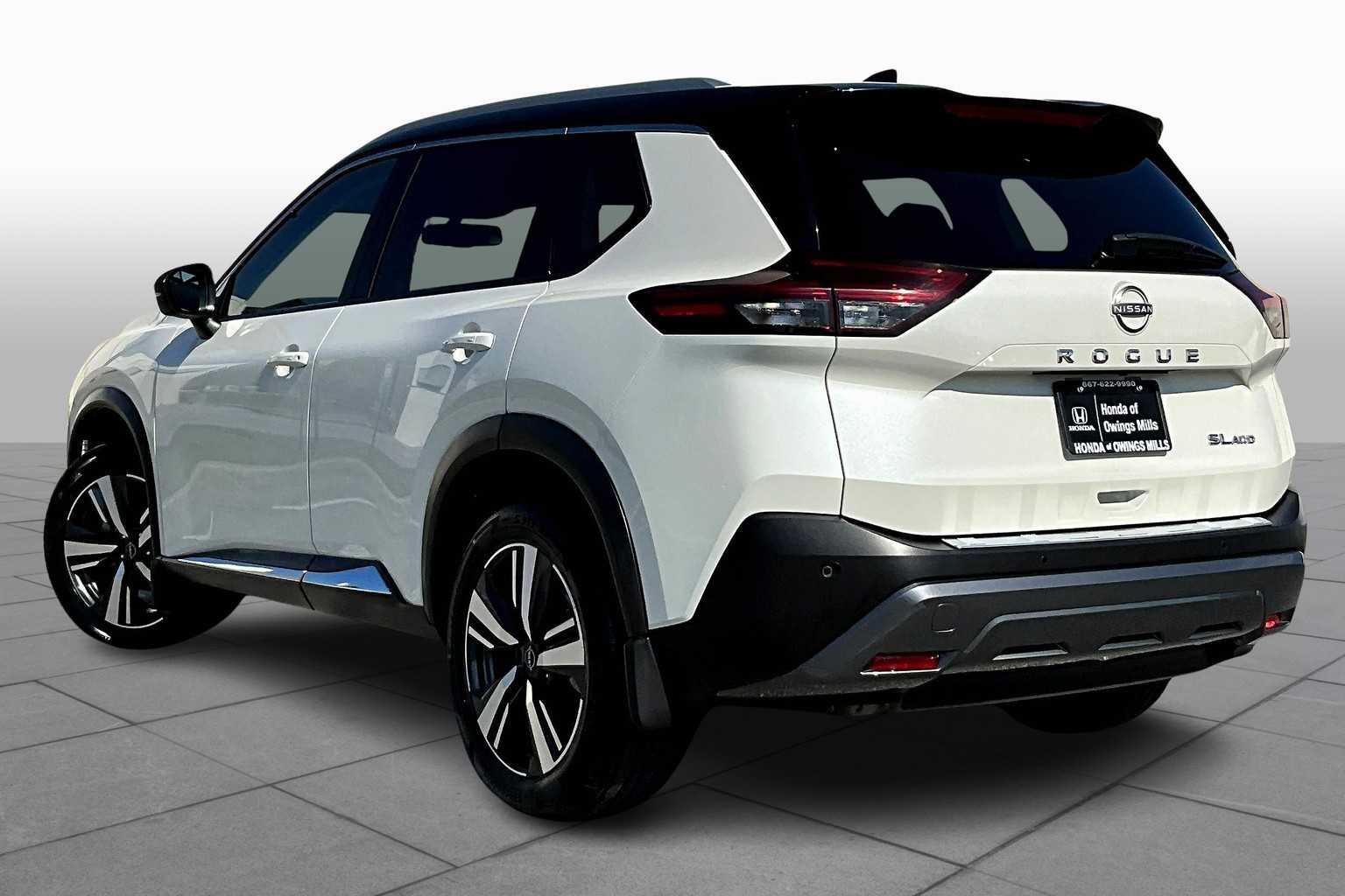 2022 Nissan Rogue SL photo 10