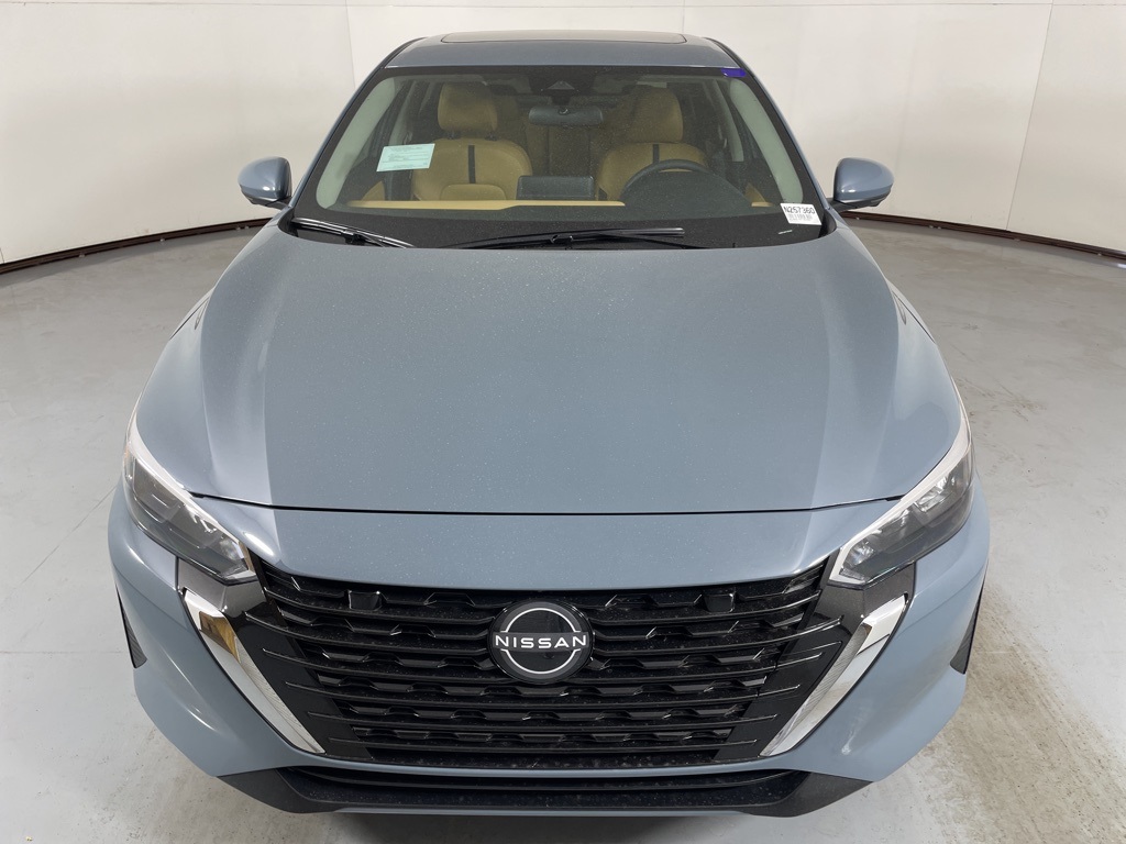 2025 Nissan Sentra SV photo 3