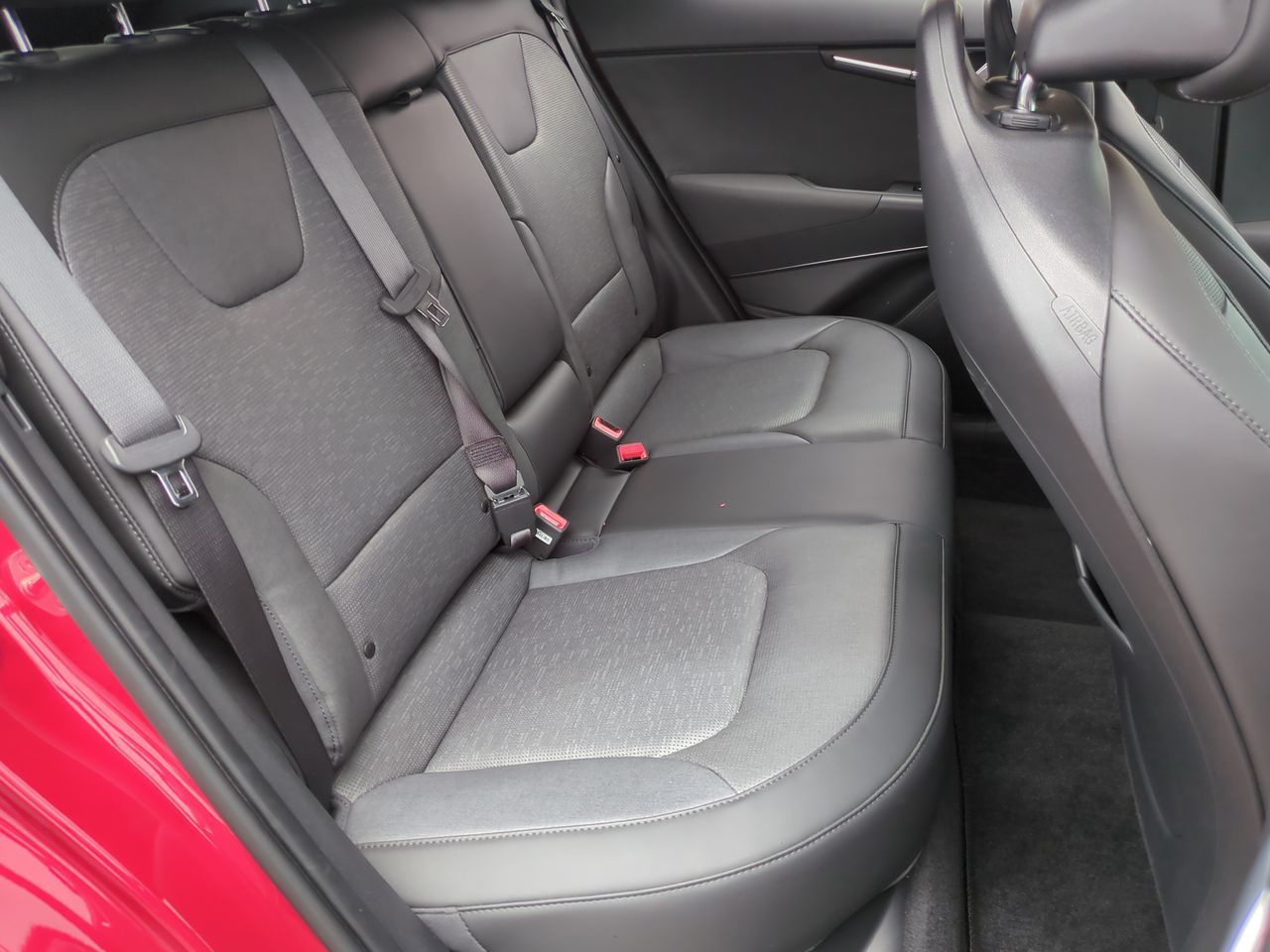 2024 Kia Niro Plug-In Hybrid SX photo 20