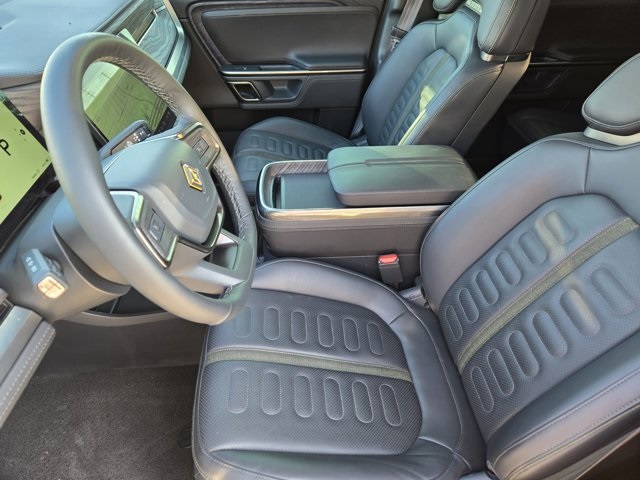 2023 Rivian R1S Launch Edition photo 10