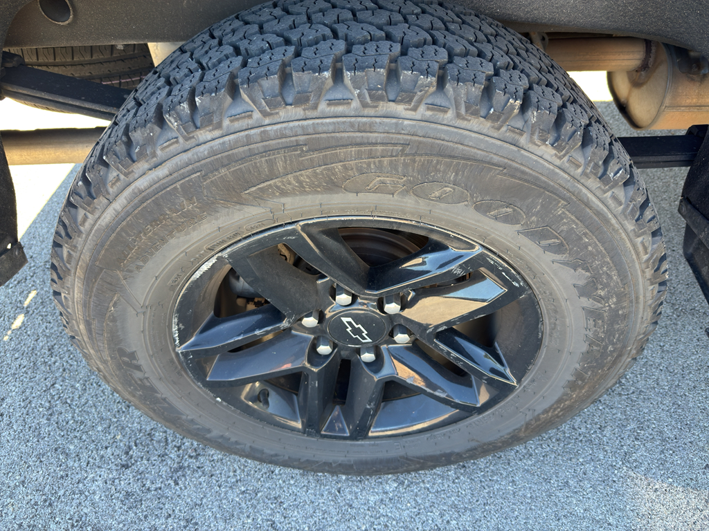 2021 Chevrolet Silverado 1500 LT Trail Boss photo 3