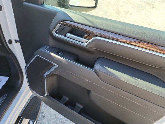 2026 Chevrolet Silverado 3500HD LT photo 11
