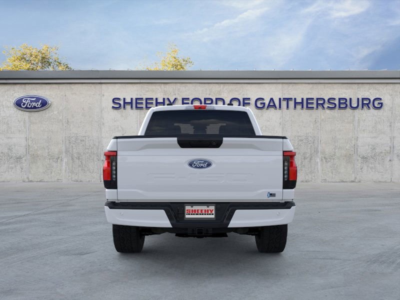 2025 Ford F-150 Lightning XLT photo 6