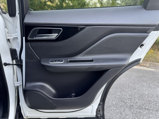 2018 Jaguar F-PACE Premium photo 14