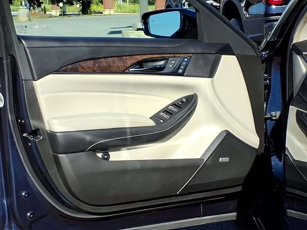 2018 Cadillac CTS Sedan Premium Luxury photo 2