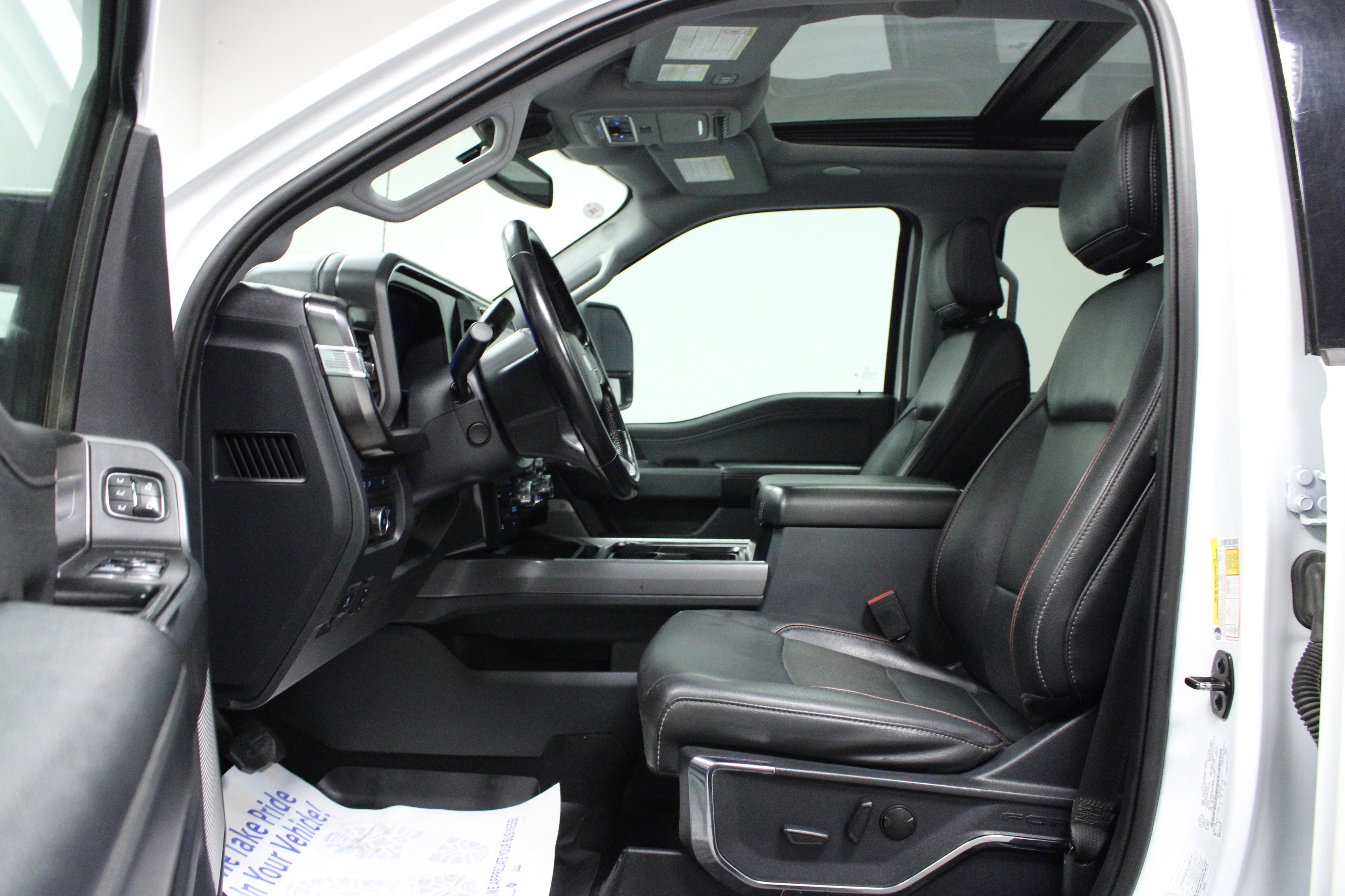 2023 Ford F-250 Lariat photo 11