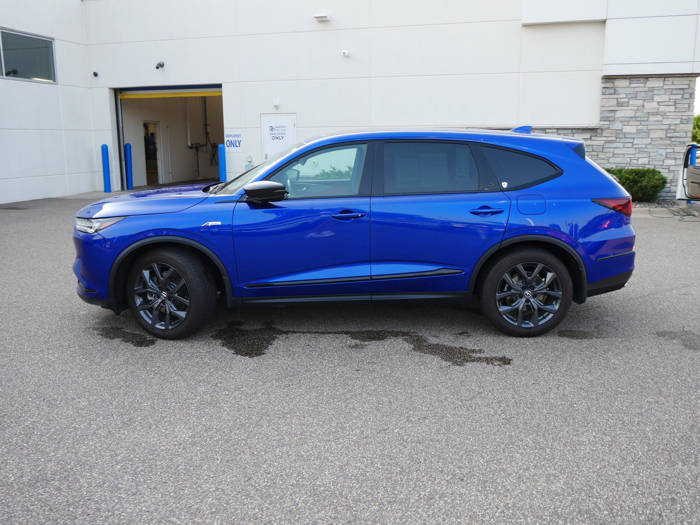 Used 2023 Acura MDX A-Spec Package with VIN 5J8YE1H00PL803349 for sale in Coon Rapids, Minnesota