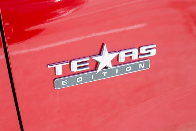 Used 2022 Red Chevrolet LT image 8