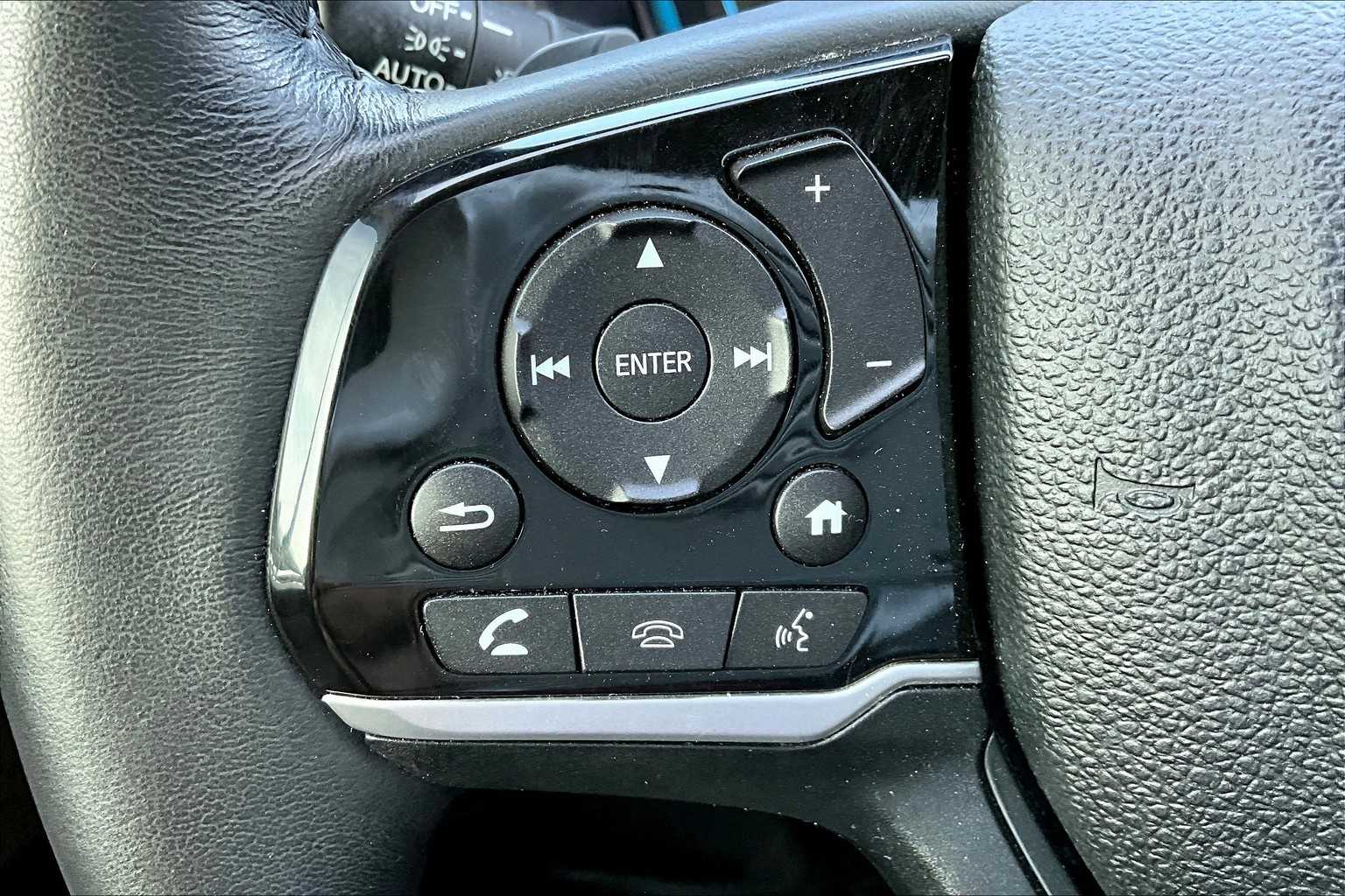 2019 Honda Odyssey Touring photo 22