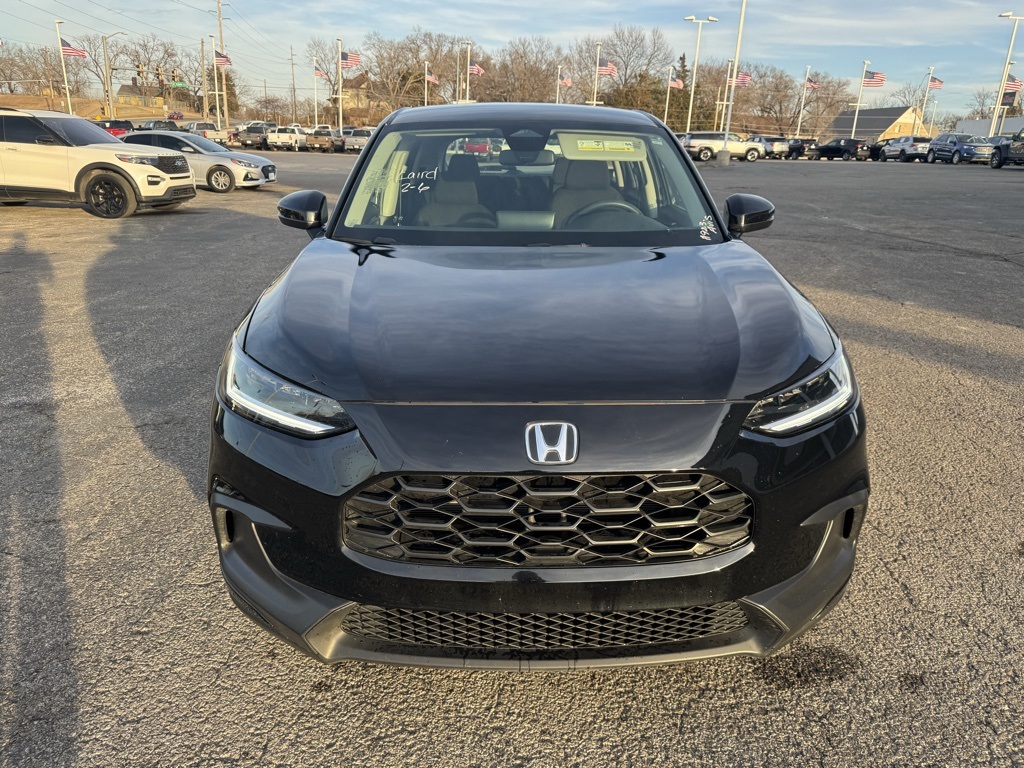 Used 2025 Honda HR-V LX with VIN 3CZRZ1H35SM740865 for sale in Kansas City