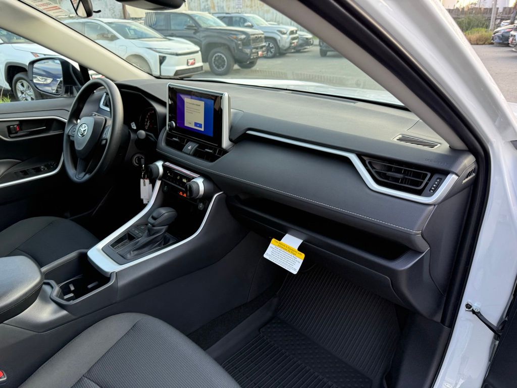 2025 Toyota RAV4 LE photo 3