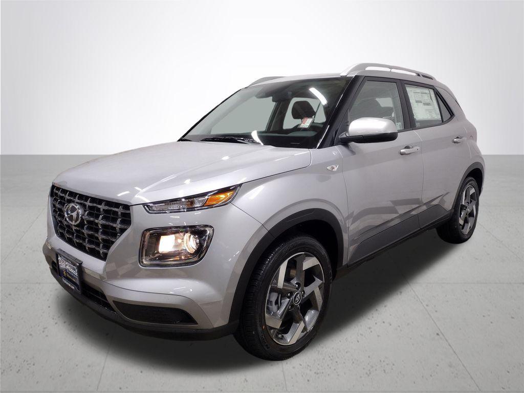 2025 Hyundai Venue SEL photo 2