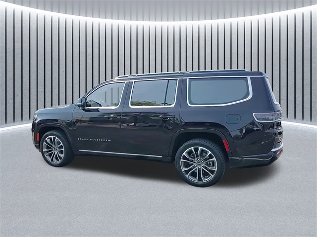 2023 Jeep Grand Wagoneer III photo 6