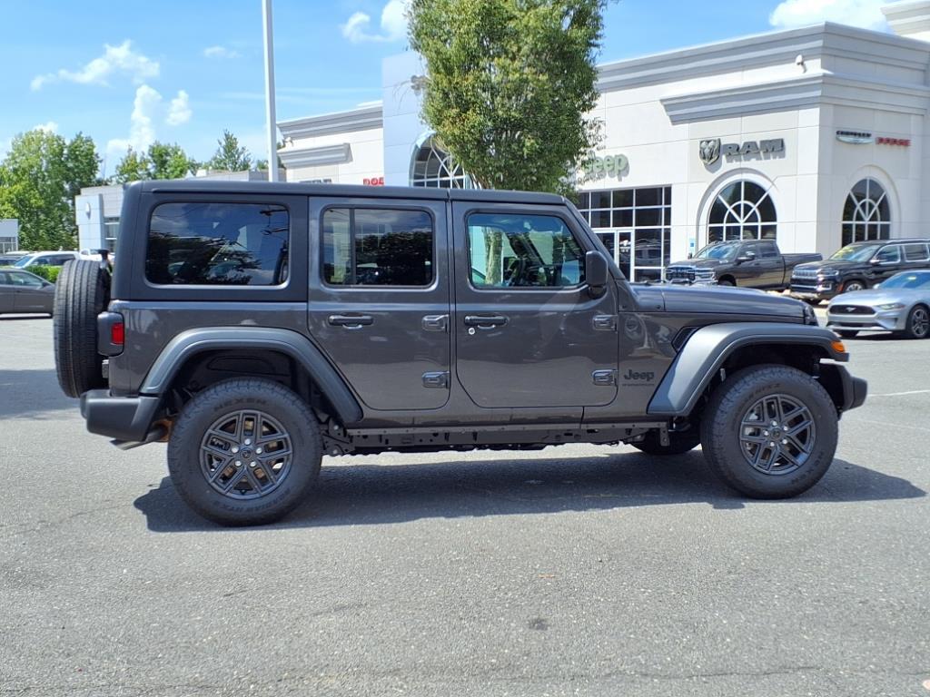 2025 Jeep Wrangler Sport S photo 19