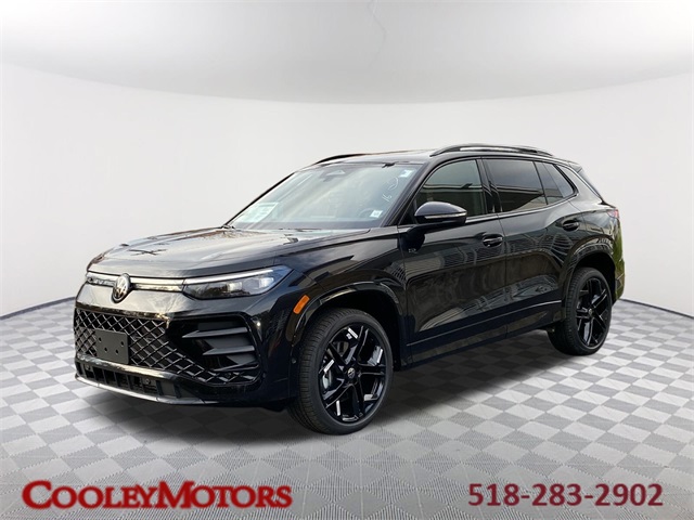 2026 Volkswagen Tiguan SE R-LINE BLACK's photo