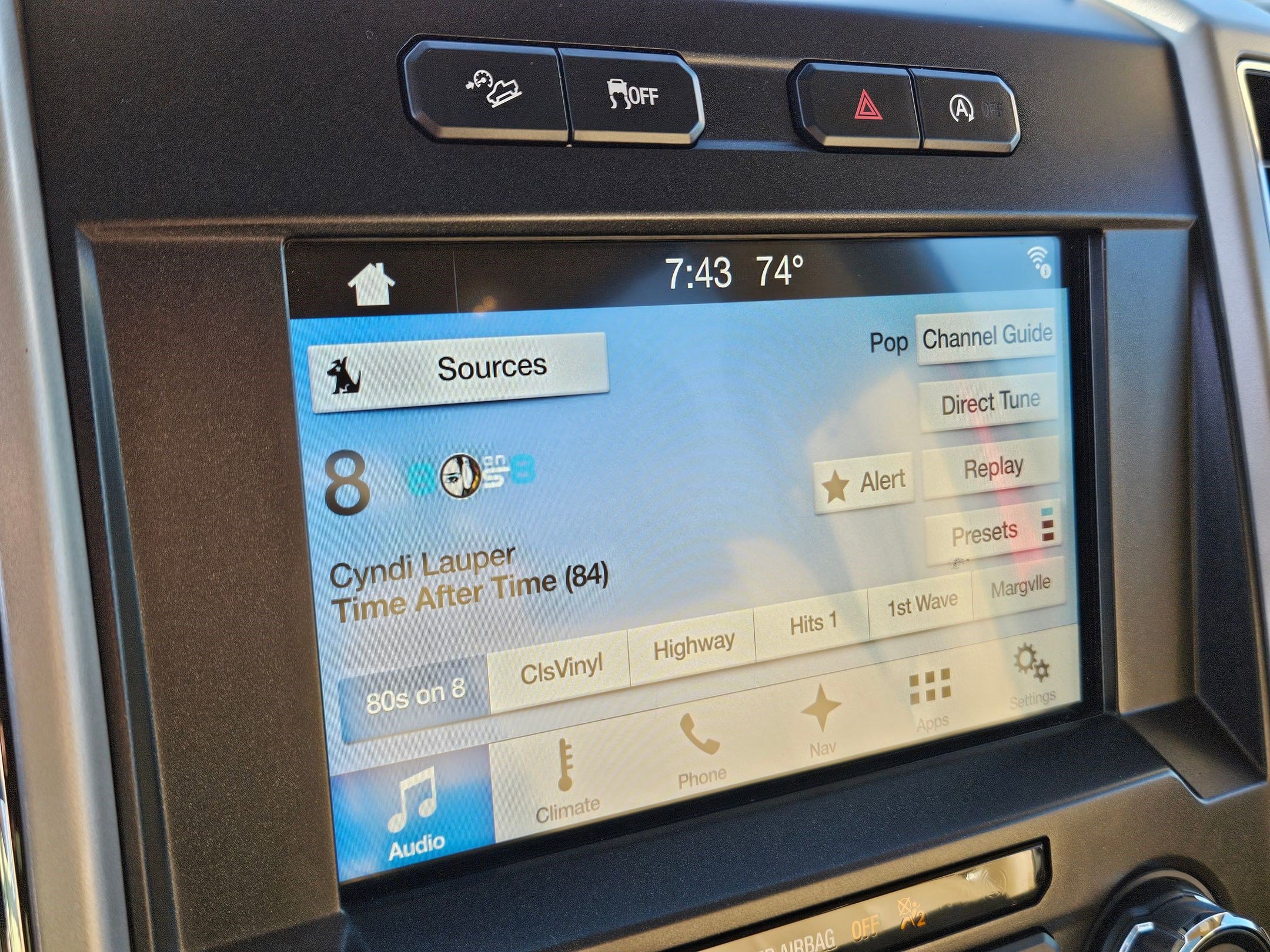 2018 Ford F-150 Lariat photo 20