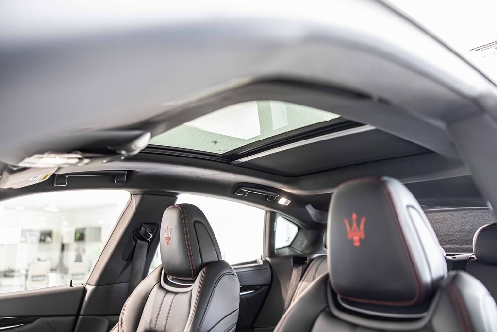 2024 MASERATI LEVANTE - Image 19