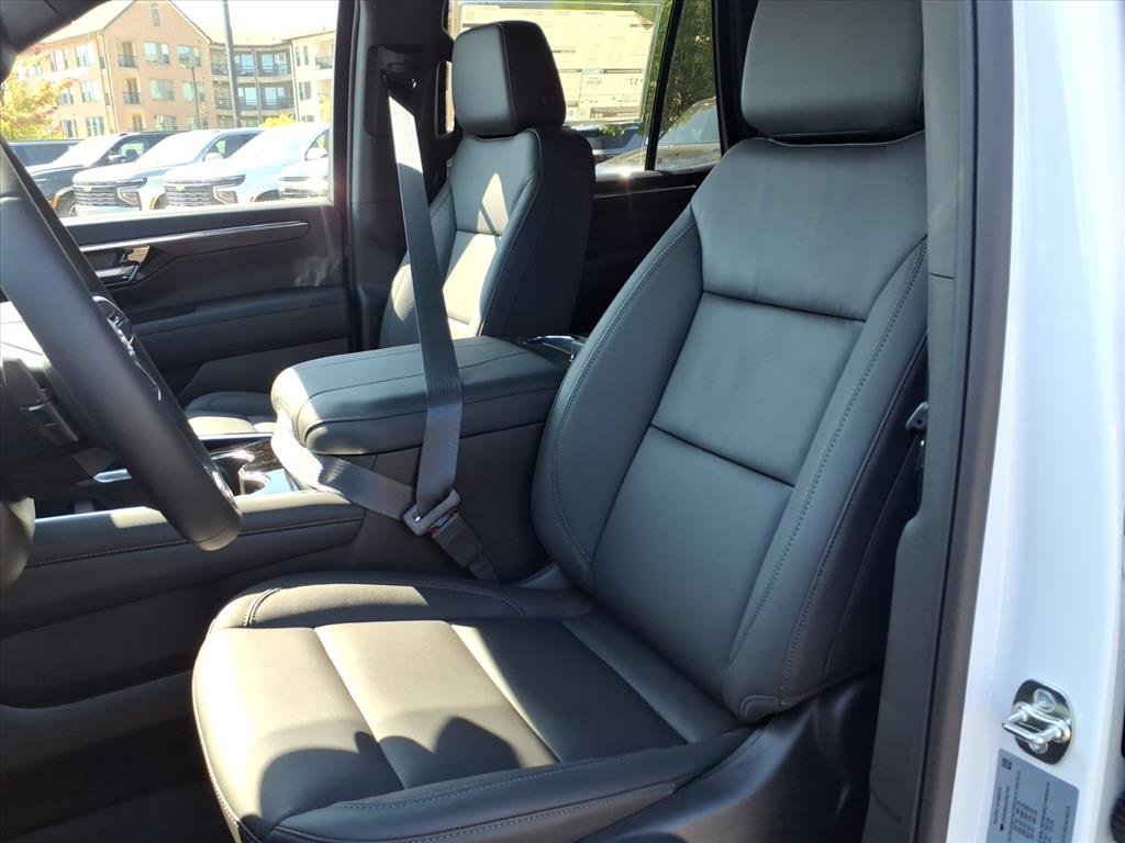 2025 Chevrolet Tahoe LT photo 16