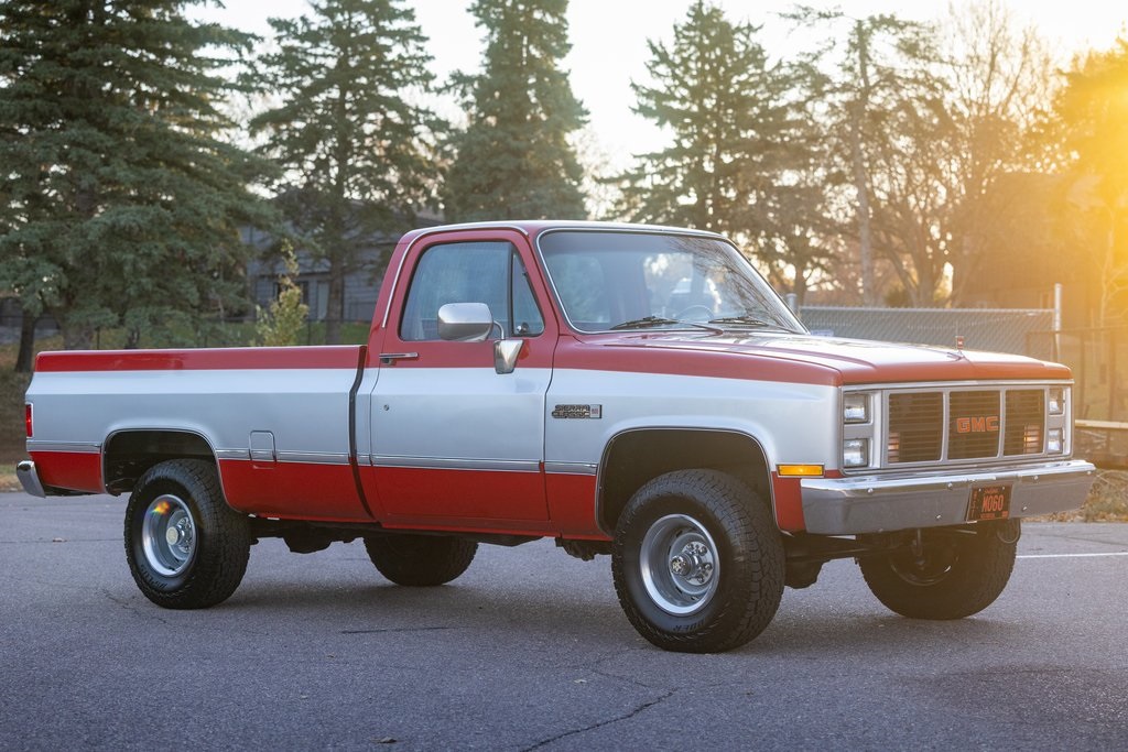 1983 Gmc Sierra photo 2