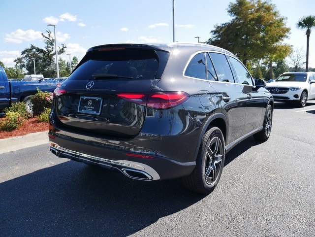 2026 Mercedes Benz GLC 300 photo 4