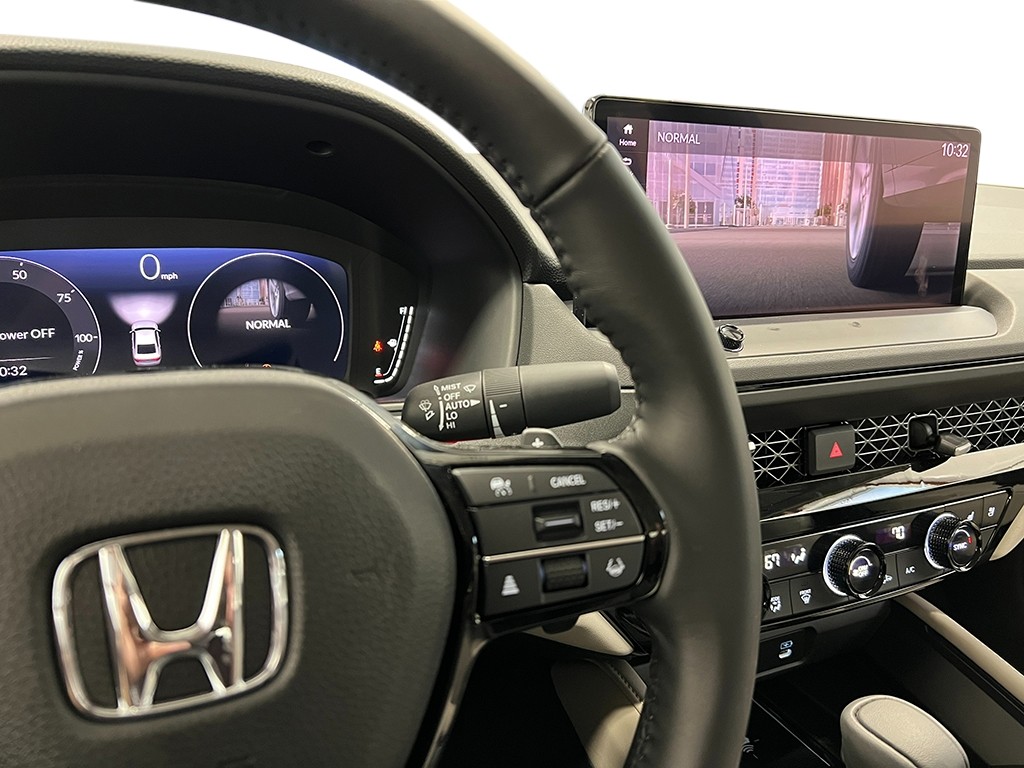 2025 Honda Accord Hybrid Touring photo 25