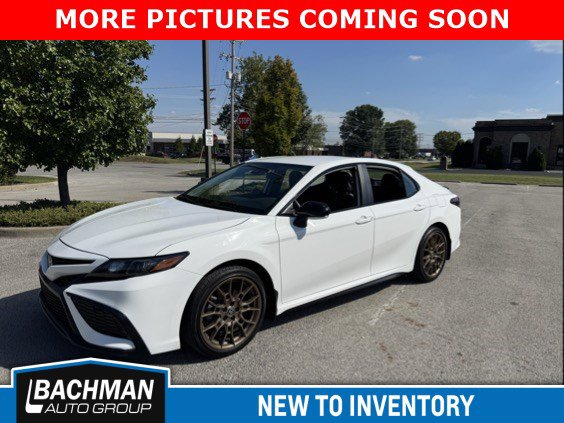 2024 Toyota Camry SE photo 2