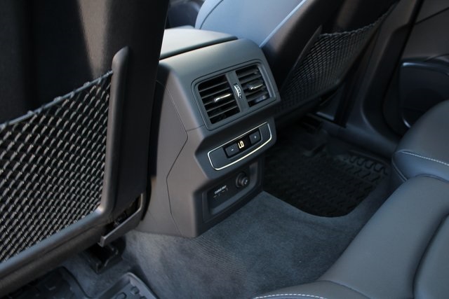 2024 Audi Q5 45 S line Premium photo 13